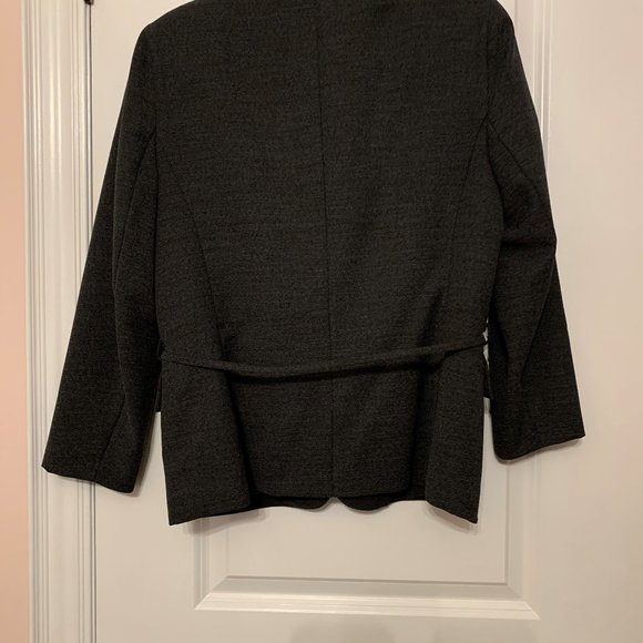 2 Piece Suit - Picture 2 of 4